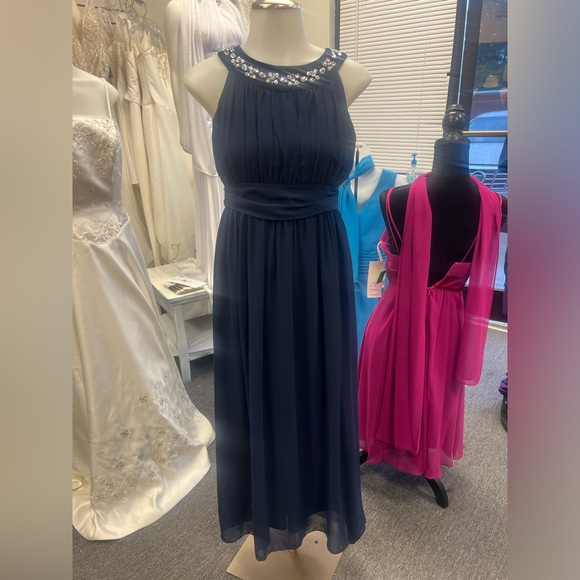 Navy Blue Gown - Picture 1 of 3